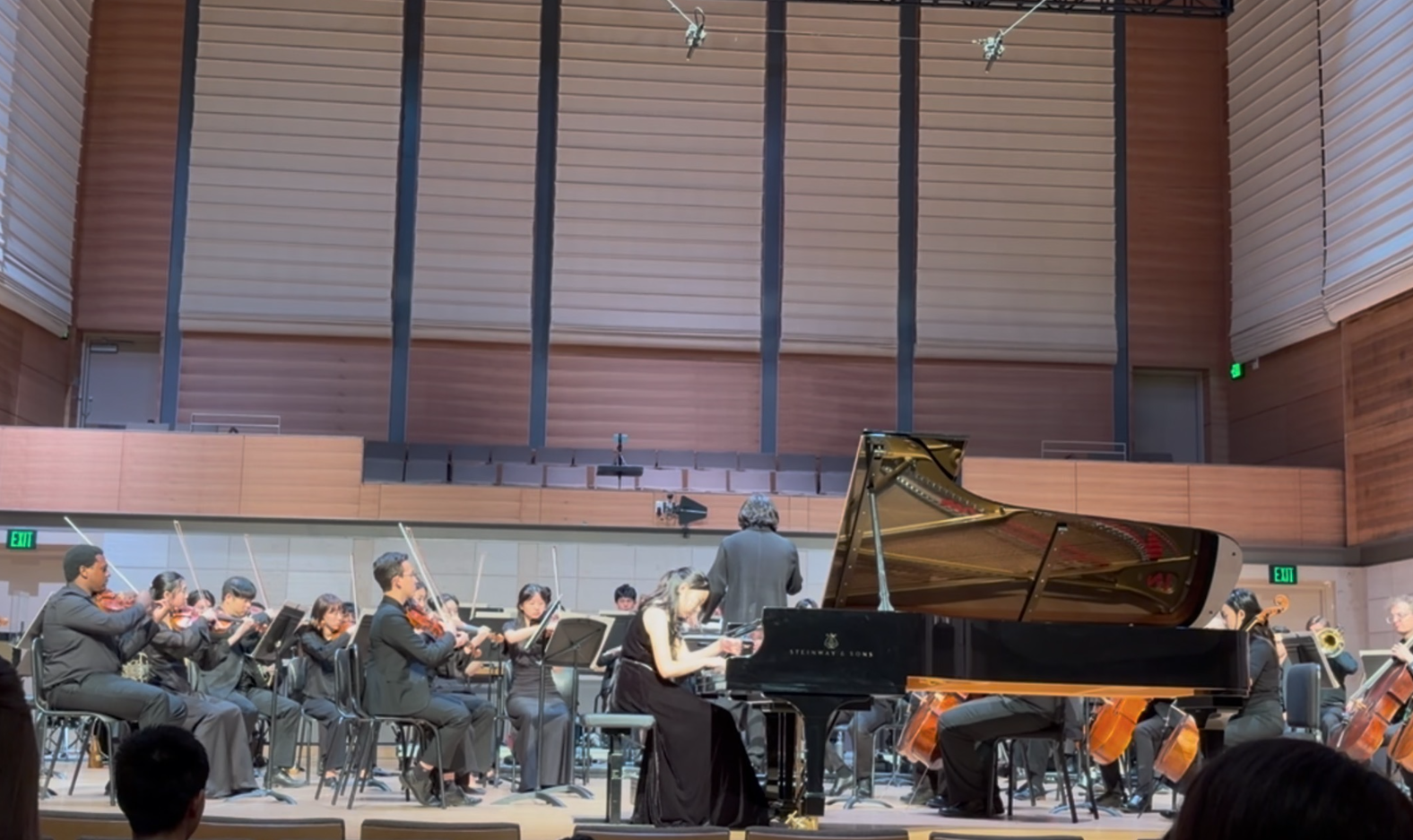 Performing Rachmaninoff Piano Concerto No. 2 with conductor Chih-Yao Chang
